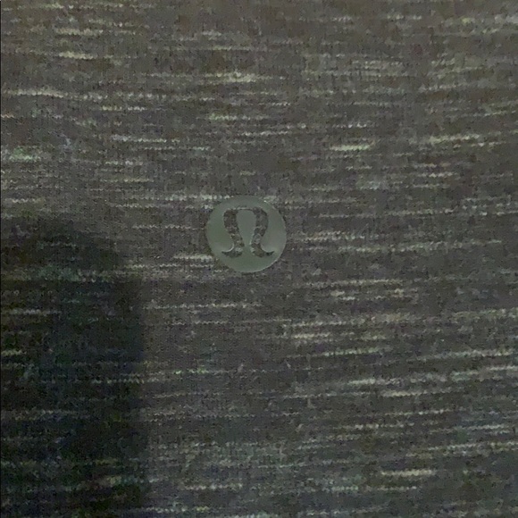 Green Cropped Lululemon - Picture 2 of 2